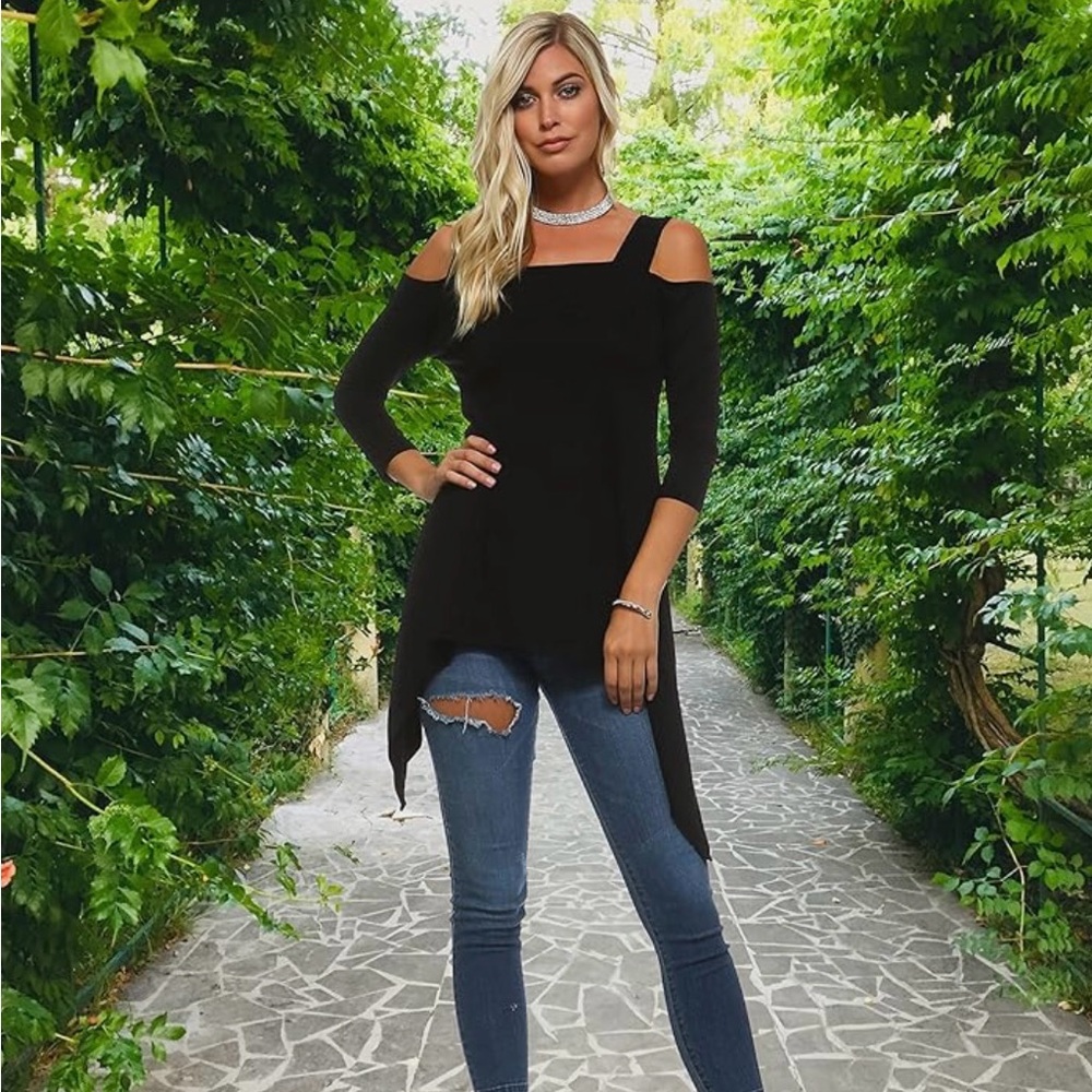 Chic Black Cold Shoulder Top